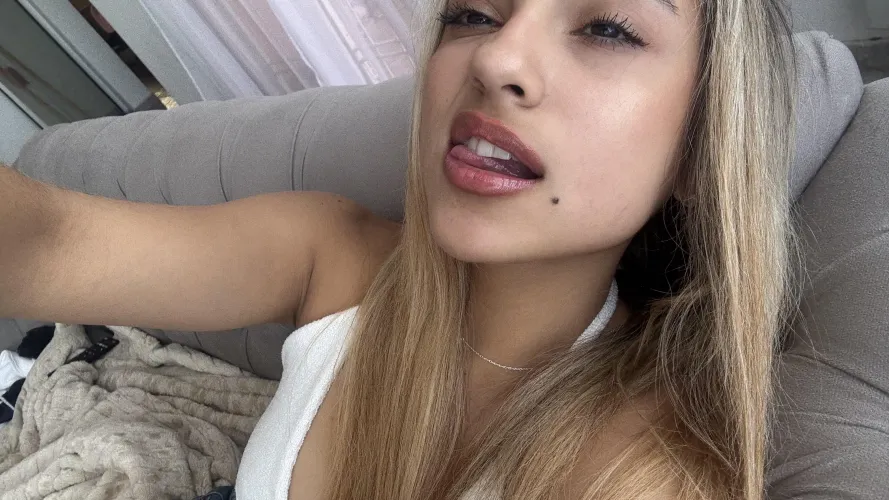 Στα μουτράκια ή στην γλωσσίτσα μου;  