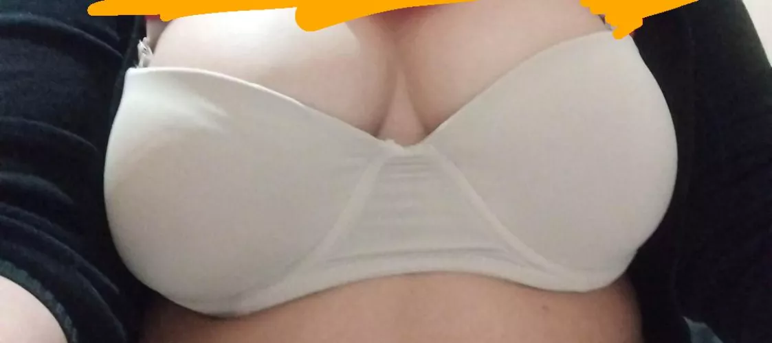 A wi(f)e left alone to wander here in C.O.D.