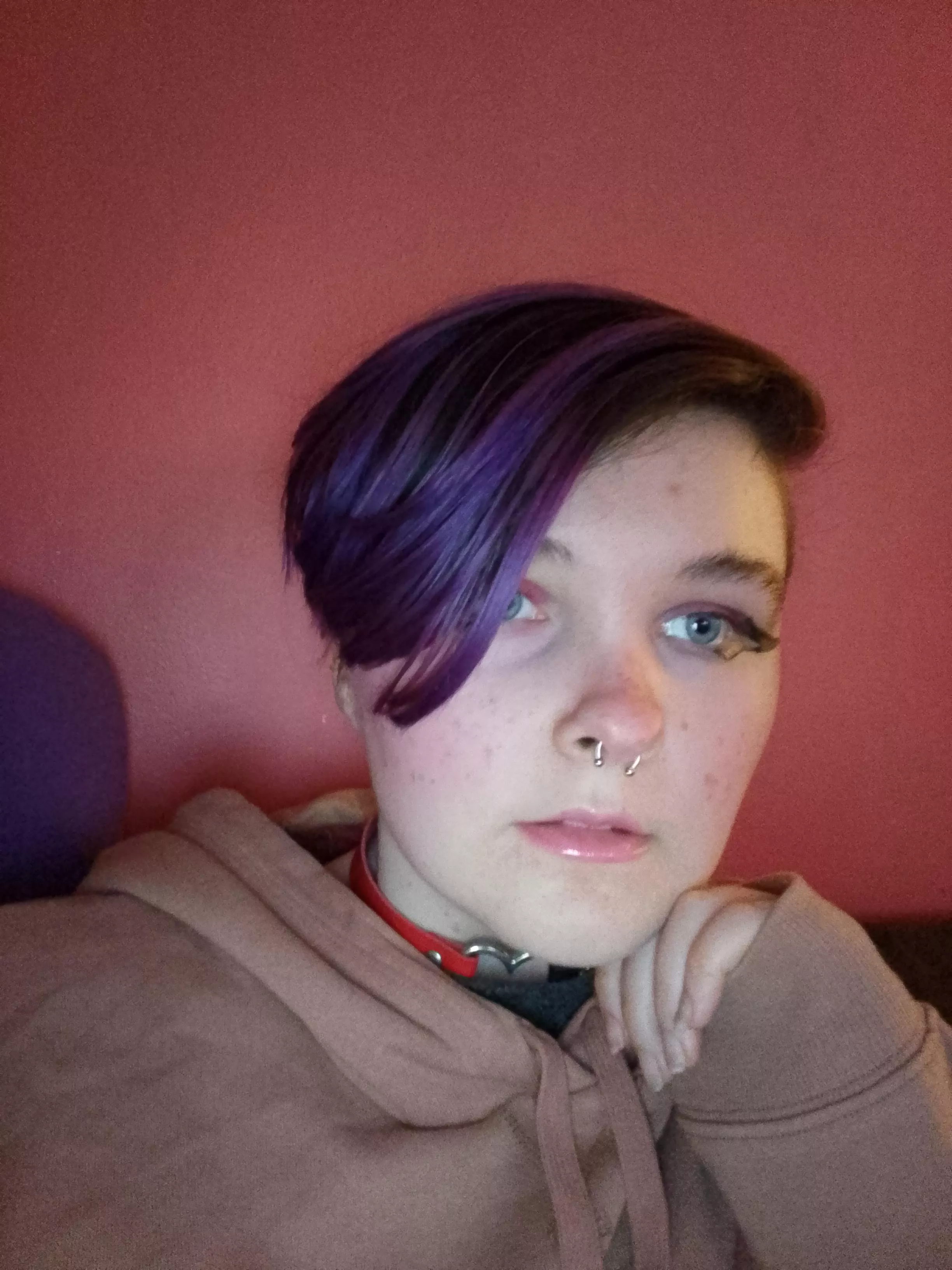 am I a pretty boi ? ><