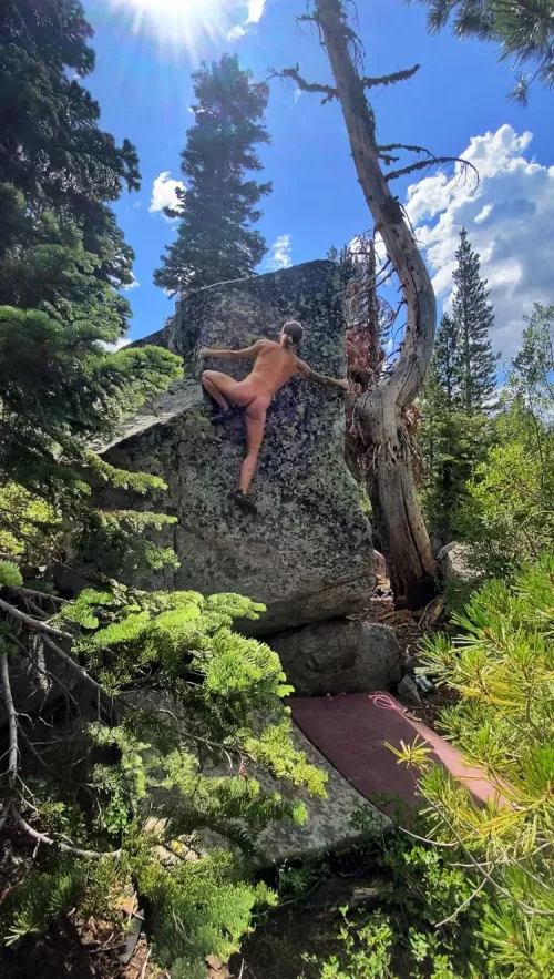 Another day bouldering in the woods 🥰