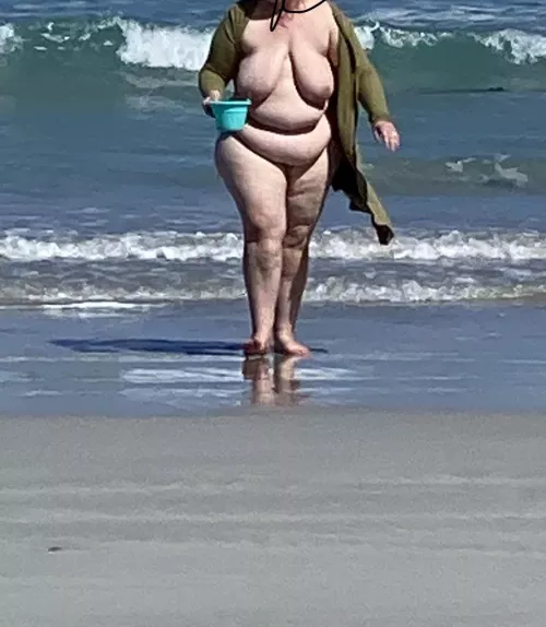 Anybody want to go to the beach with me