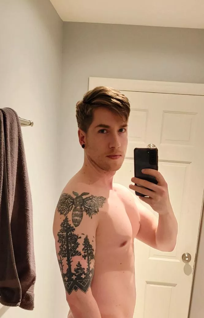 Boy with the gauge earring?😅