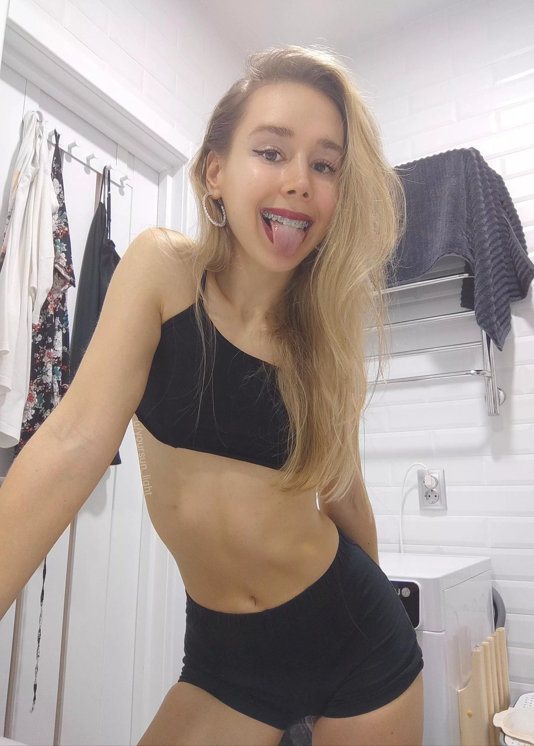 Braces and red lips 💋