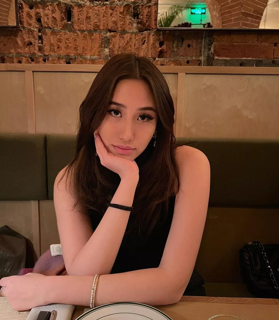 Chinese x White(Belgian)