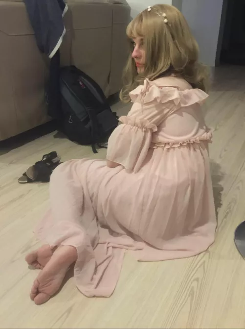 Do you think I can be anything else but a Barefoot House Wife? Am I destined to be barefoot for a man as his submissive wife?