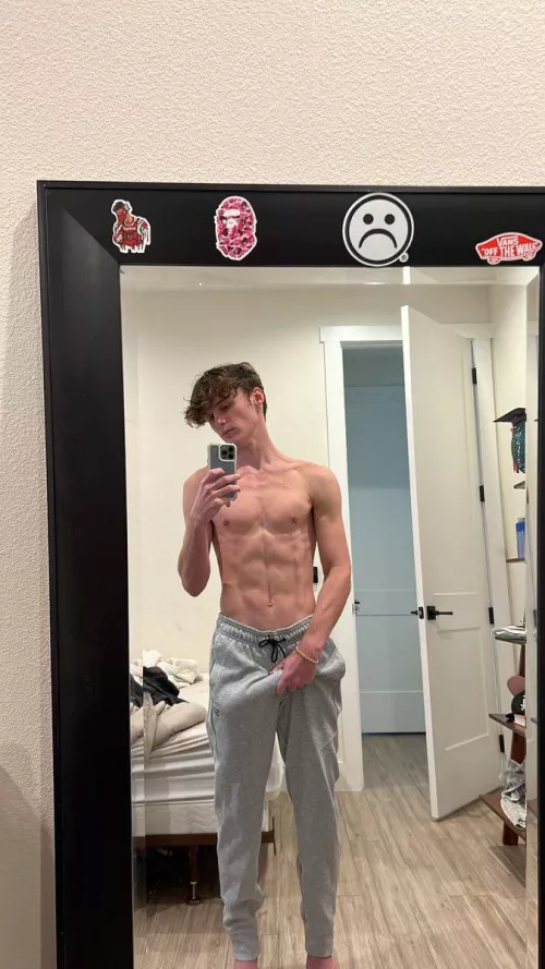 i’m always horny after a workout :,)