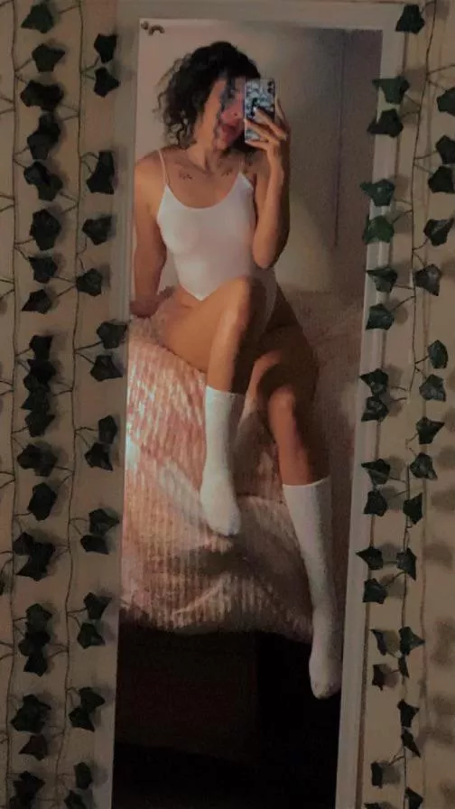 Late night chilling, someone join me?