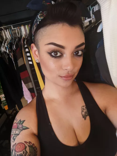 Mexican x Czech: healthcare worker in Friday mode.