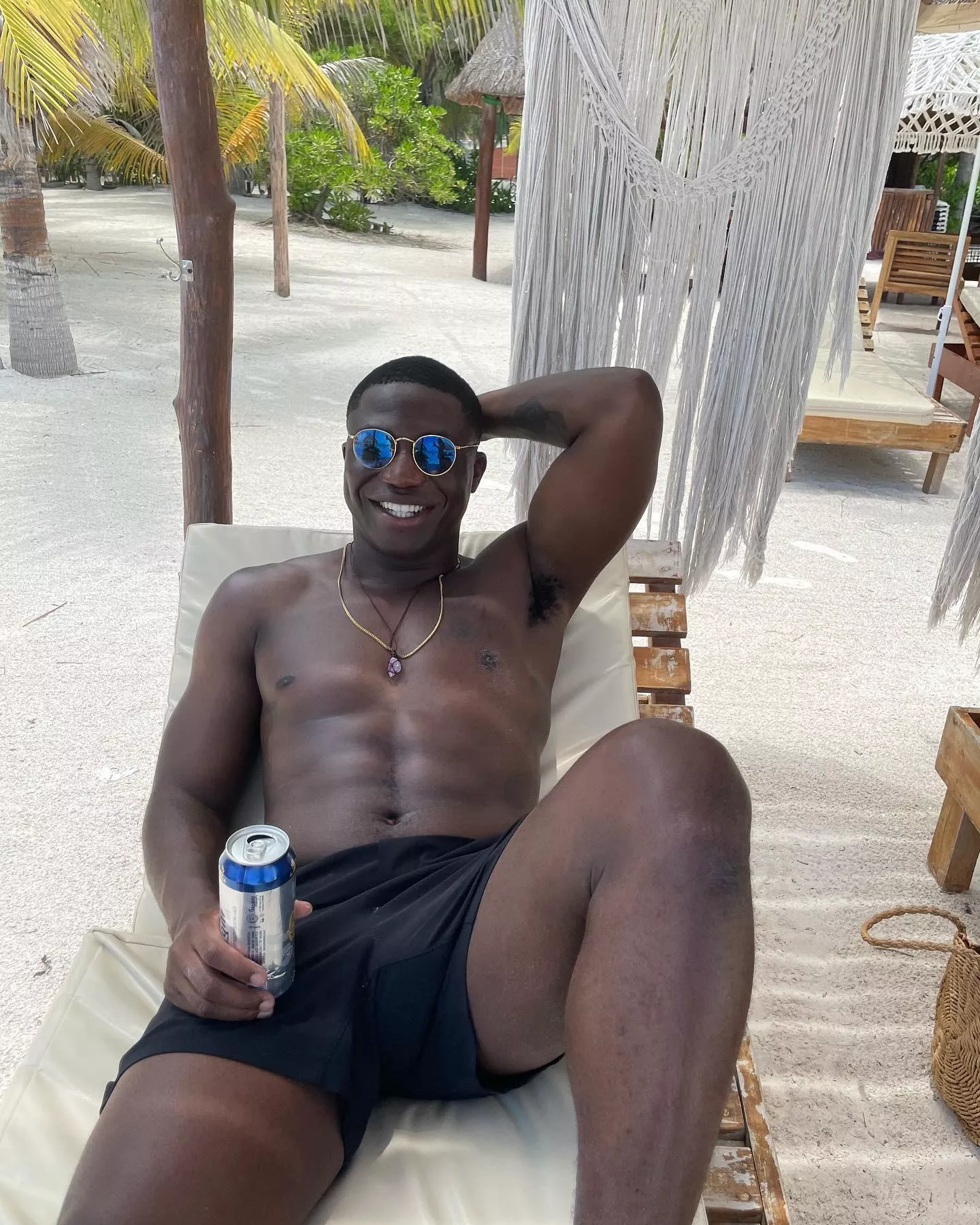 Stay thirsty my friends 🖤