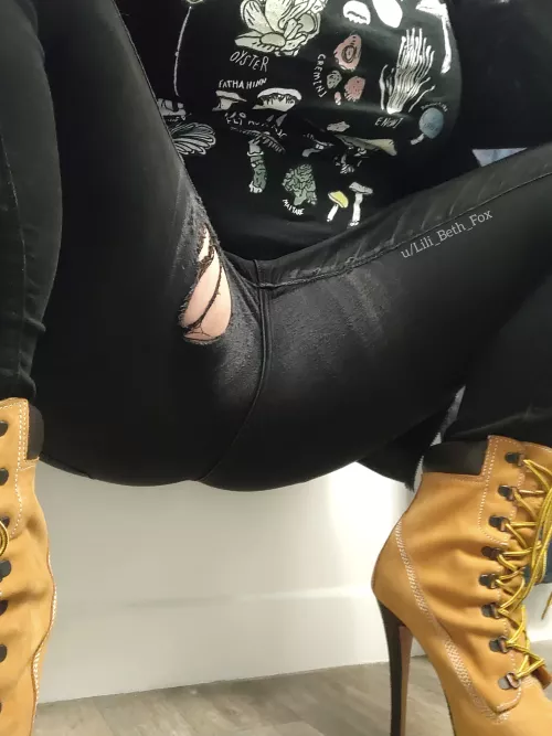 Thighs vs. Jeans... The thighs win again! [OC]