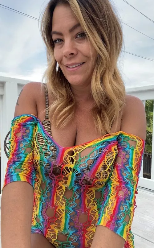 This milf is ready for your kisses