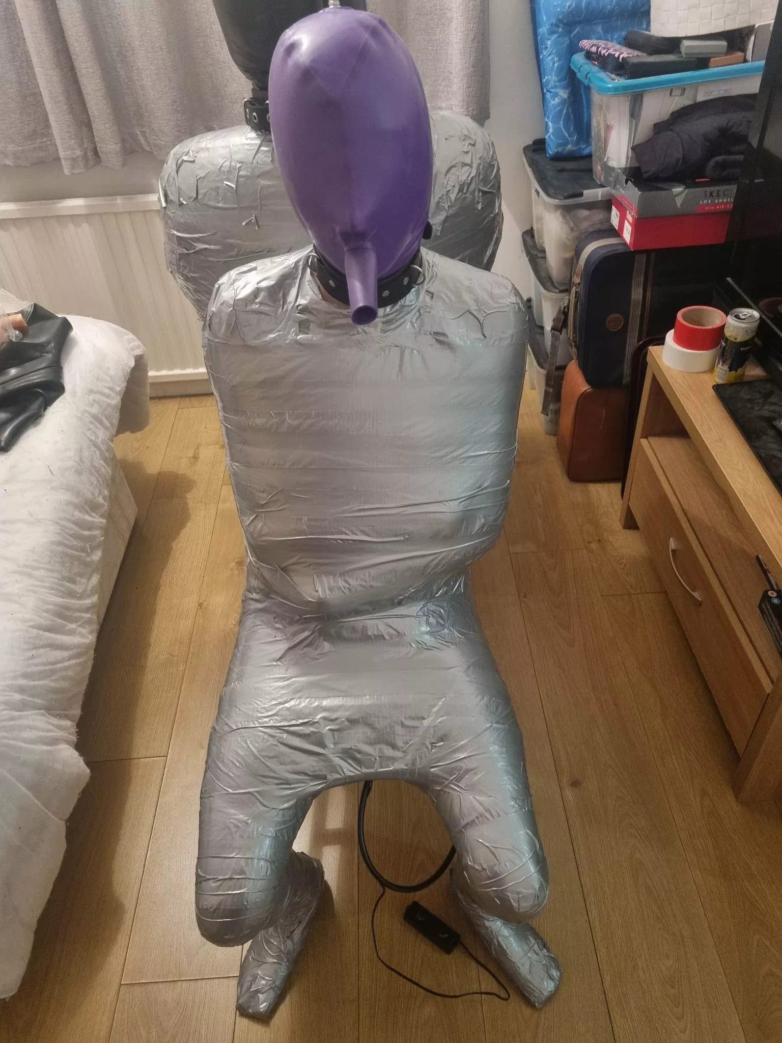 Tight chair mummification ;)