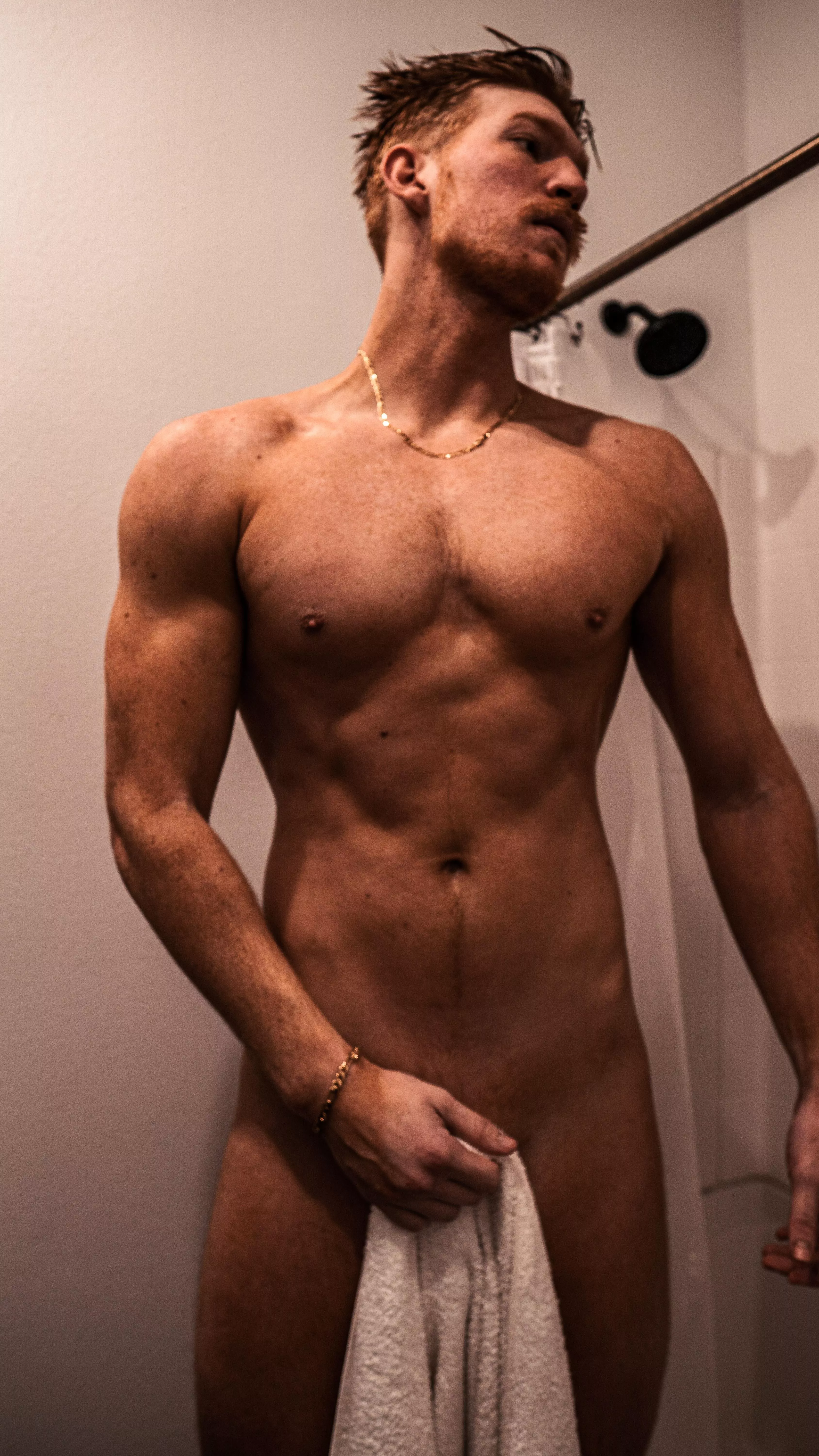 who wants to dry off my cock ?