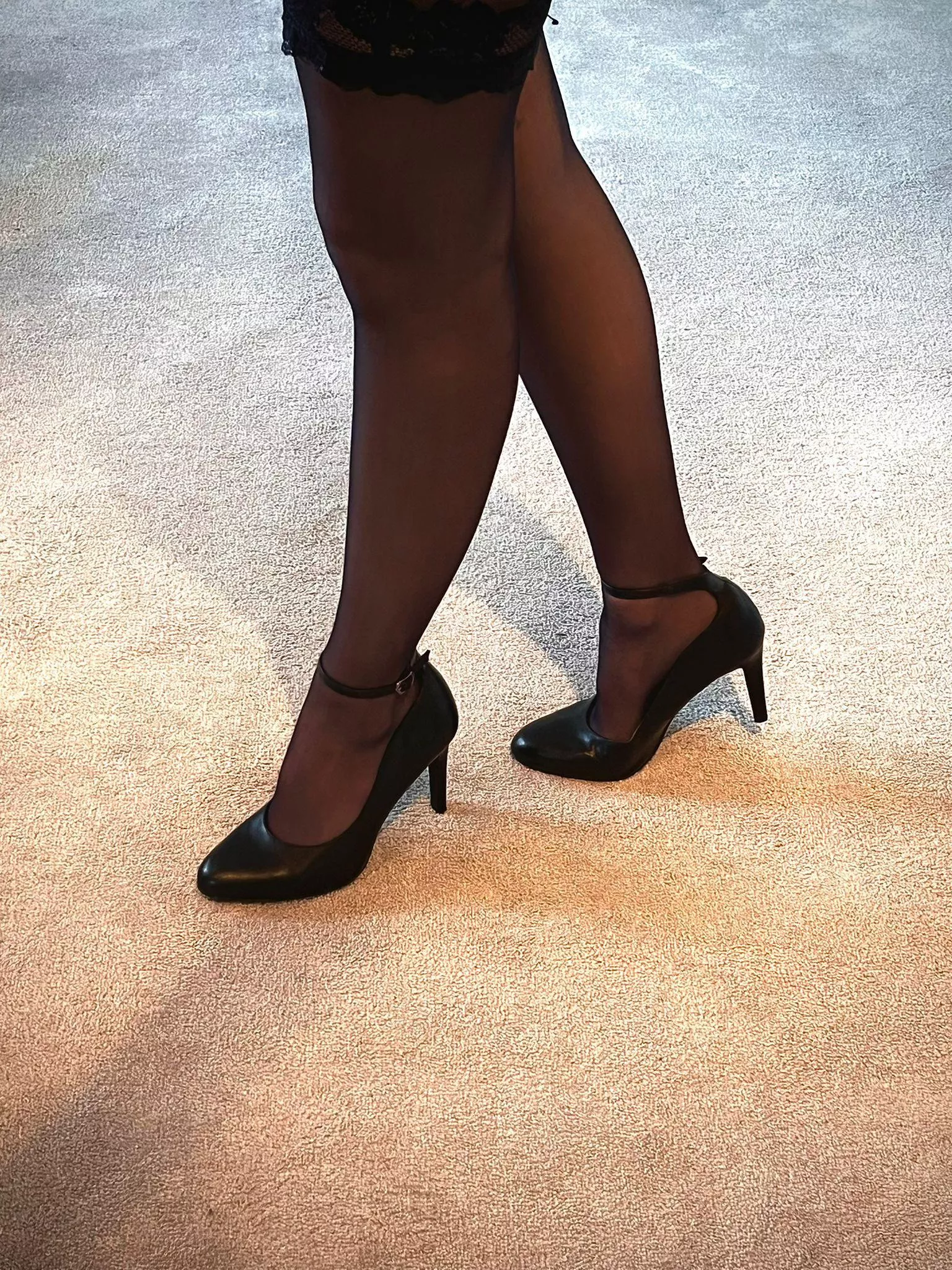 Would you be able to walk by without staring 😈