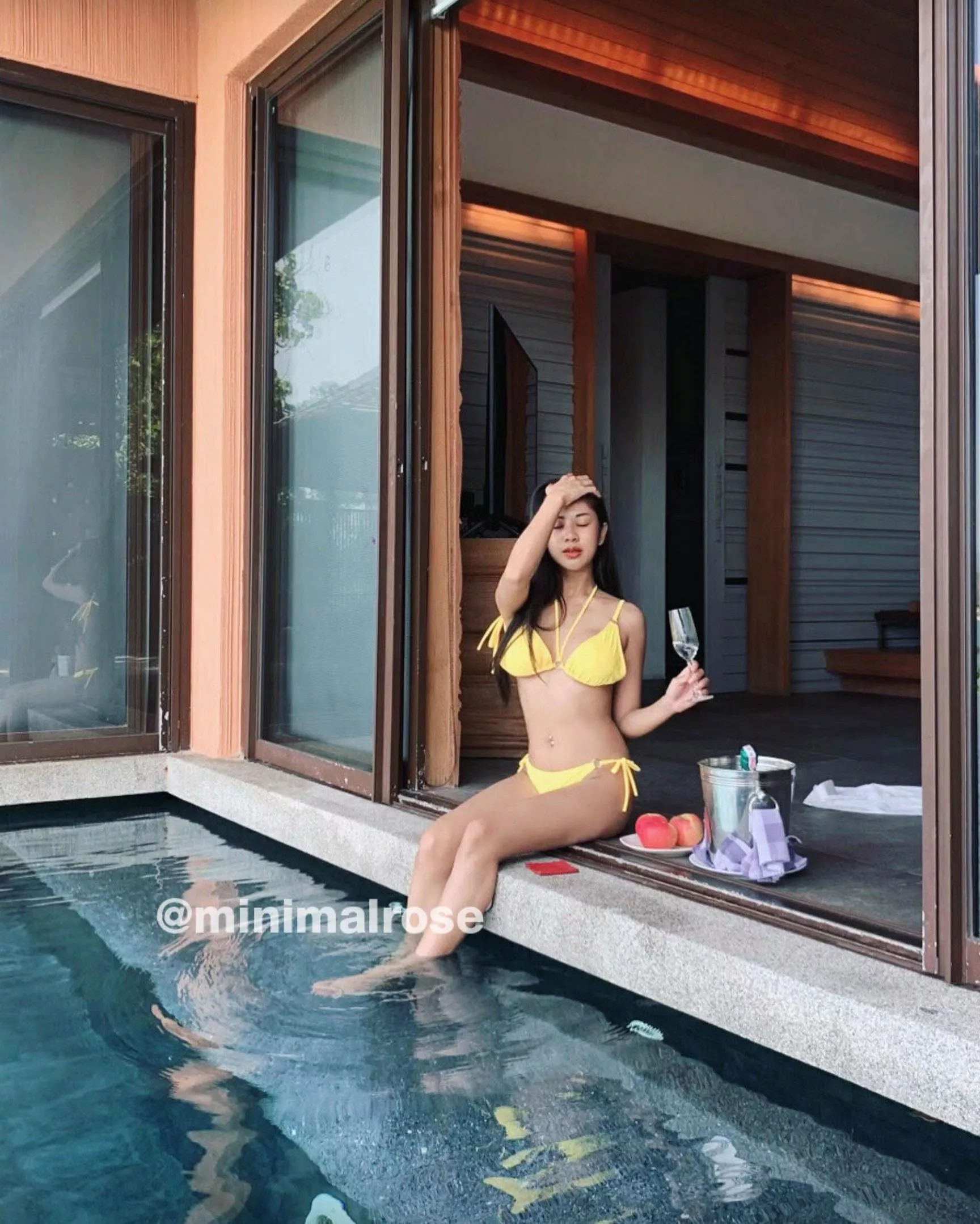 Would you cum vacation with me? 😌