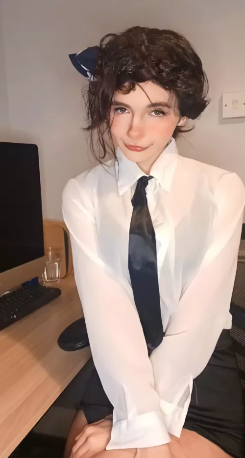 would you like to be my co-worker? UwU
