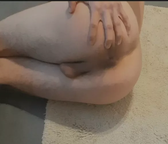 [19] you wanna cum inside me? DMs open