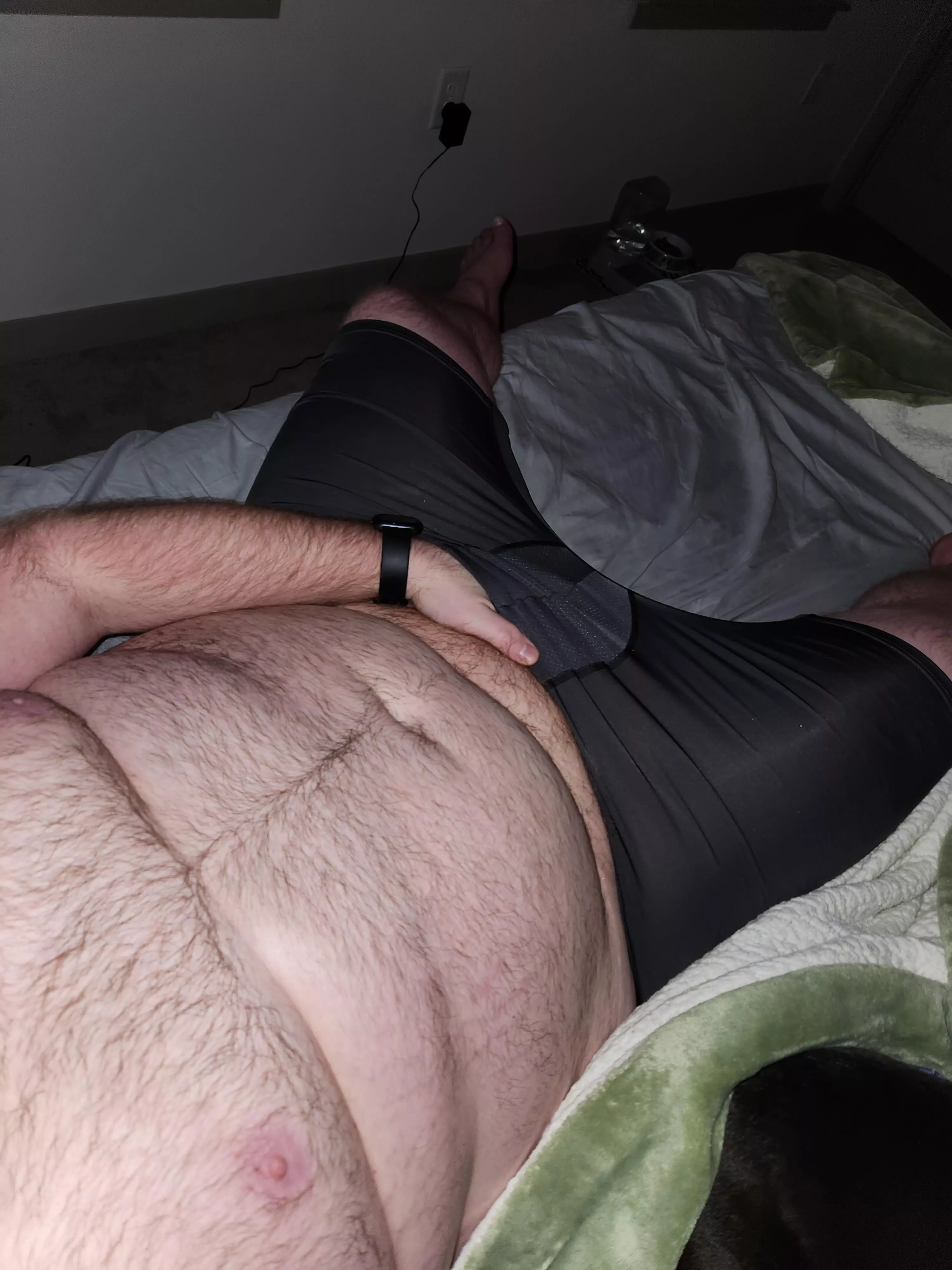 26 chub looking to jerkoff with other chubs. snap: ohyeahitsjay20