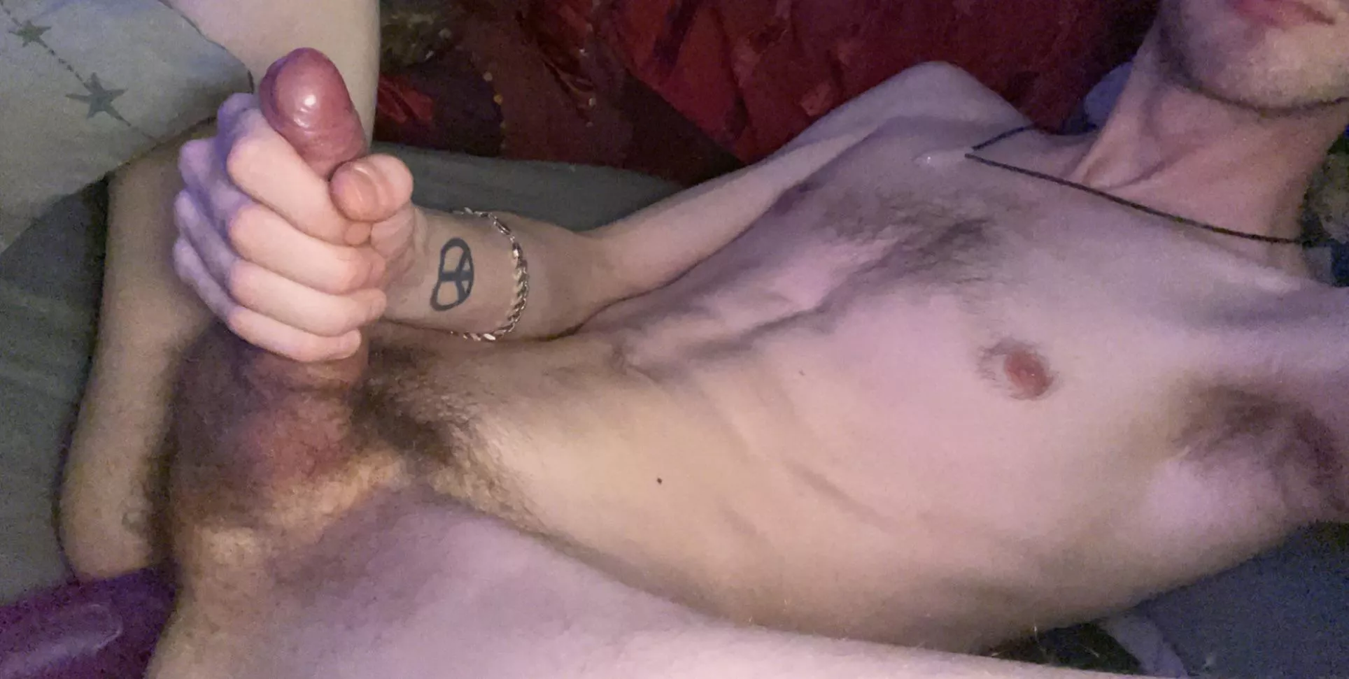 26 Uk, someone should join me