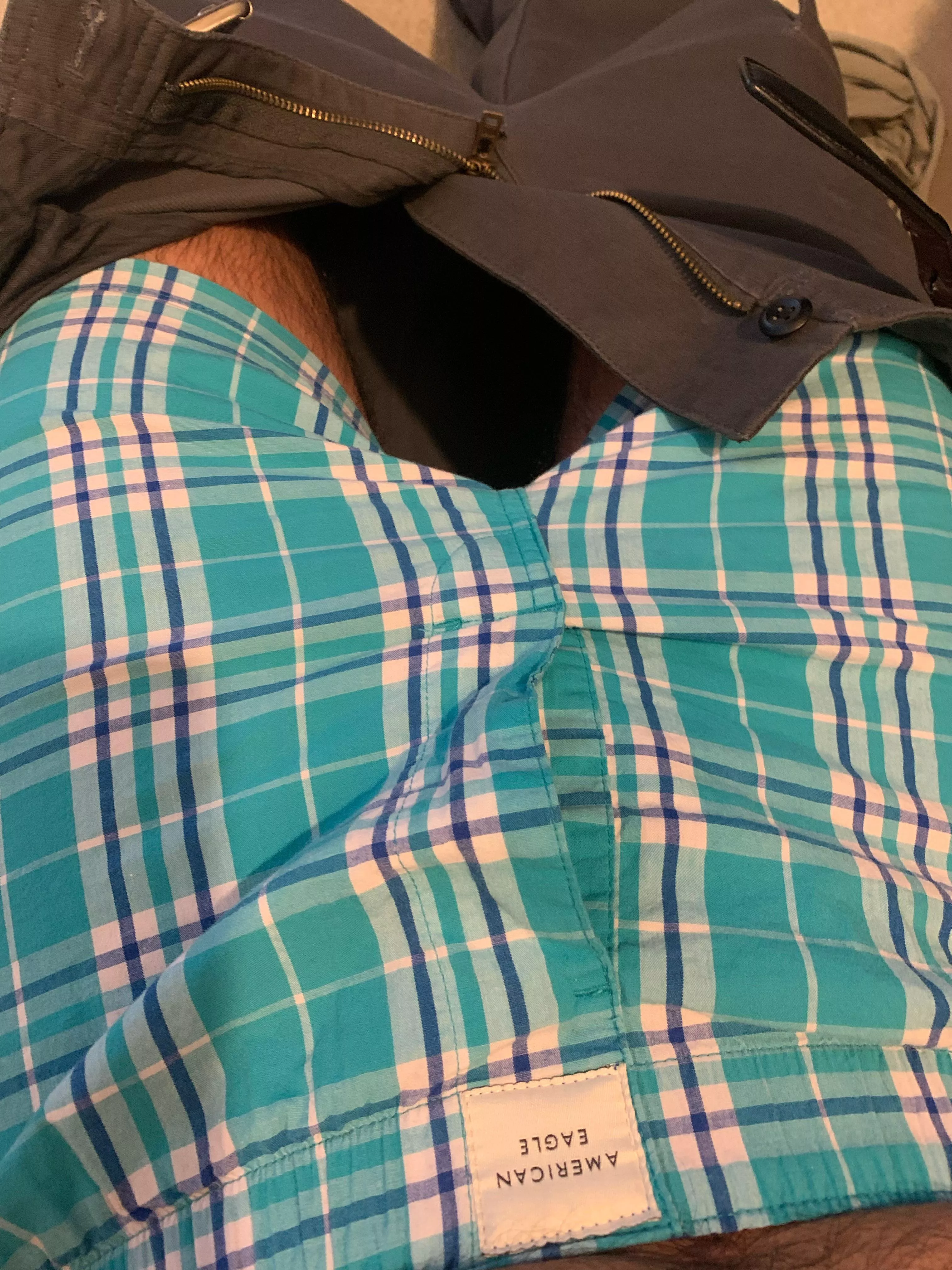 Any guys want to consistently trade boxer shorts pics/vid on sc?