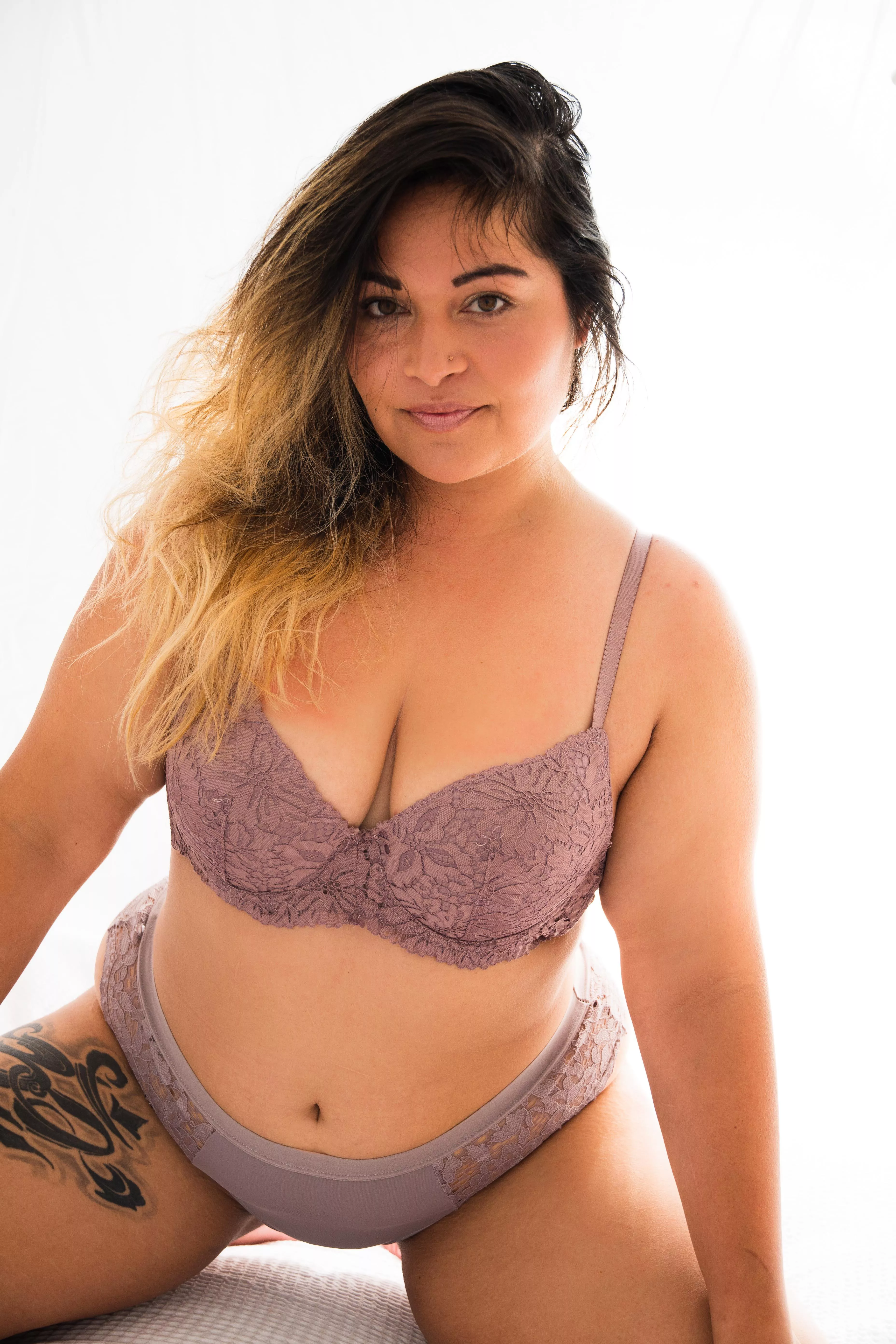 Anyone like curvy Filipinas? 😜