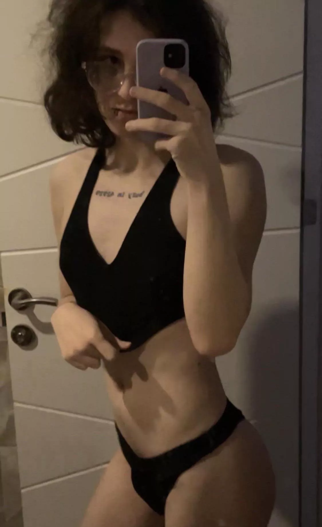 b-b-b-bulge?? 😳👉👈