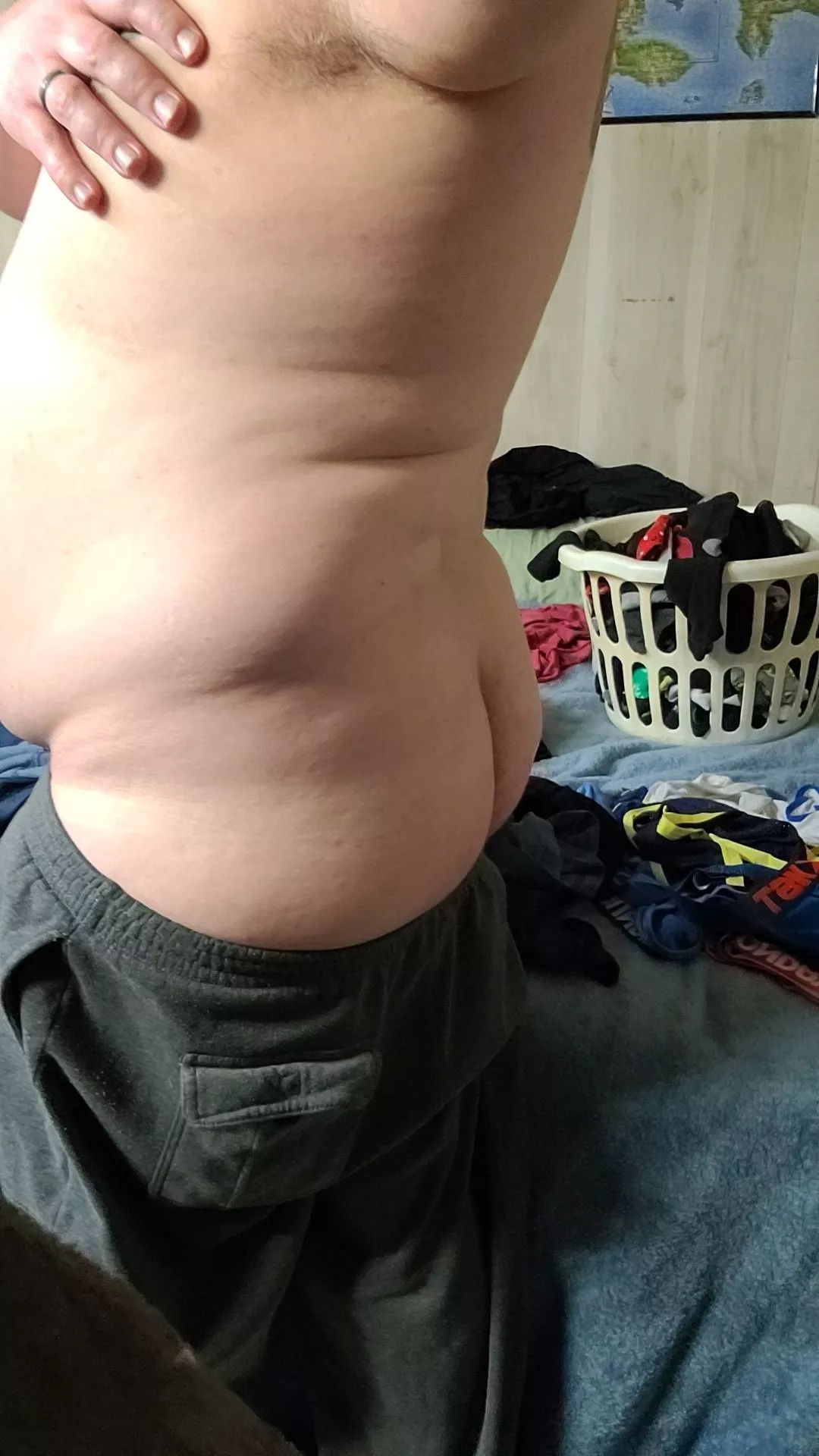 Beautiful Butt for your Hump Day 🍑