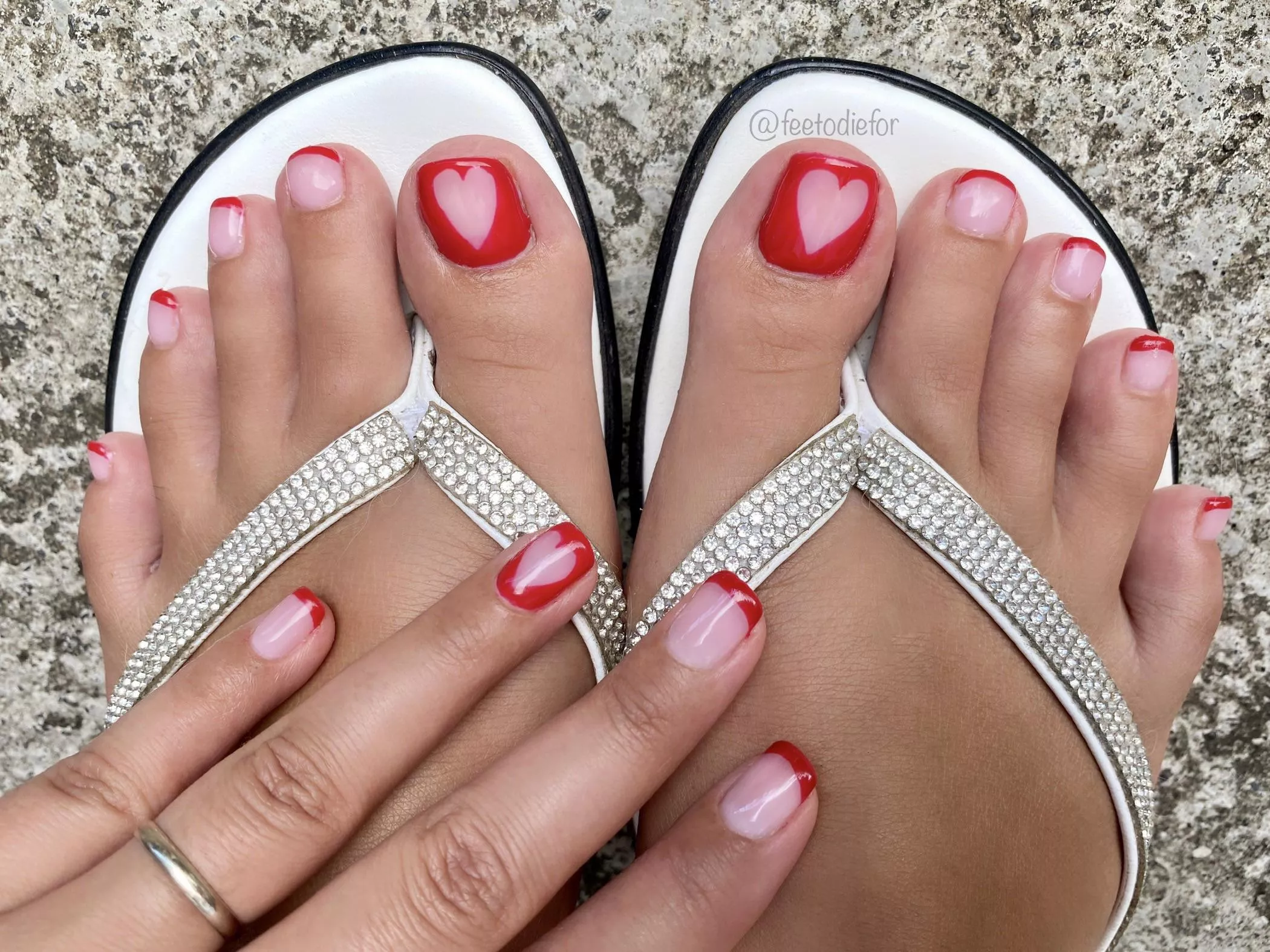 Do you LOVE my pedi? 🥰