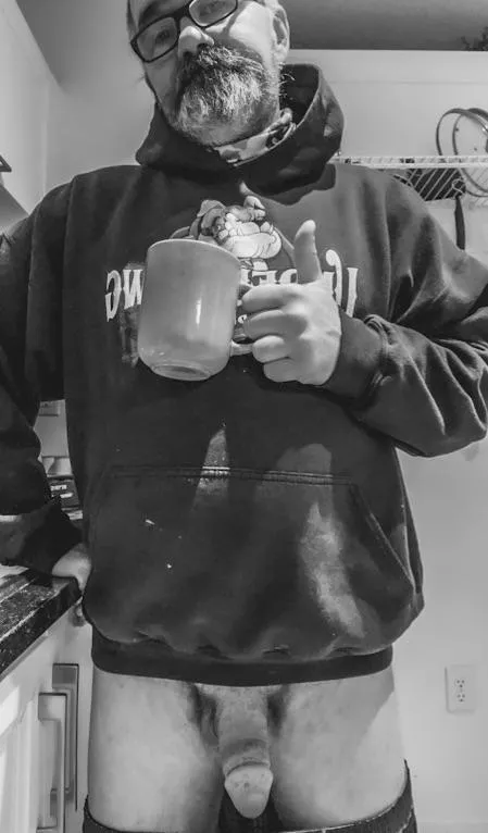 Happy hump day … cream upon request ☕️🔥☕️