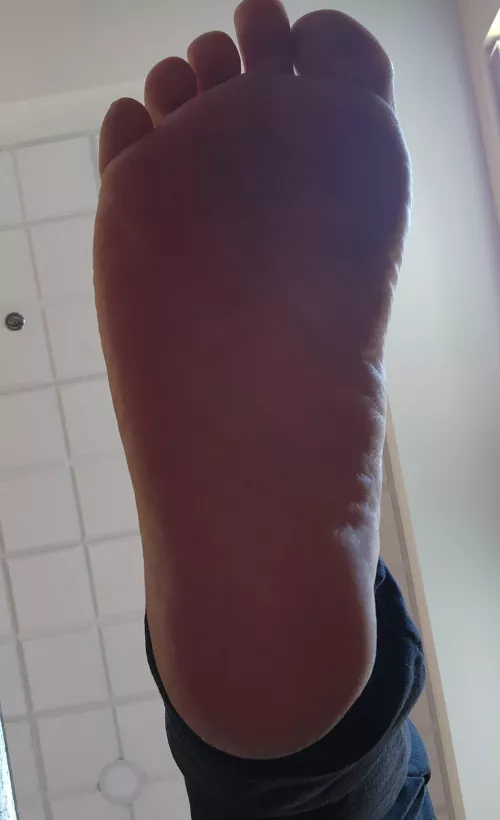 I can't wait to let you worship these soles <3
