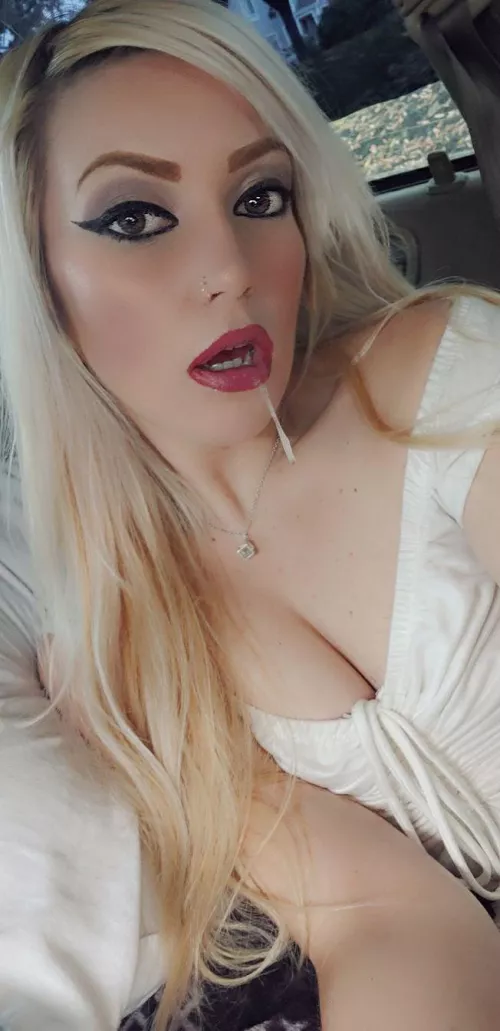 I have a serious spit fetish hehe [OC]