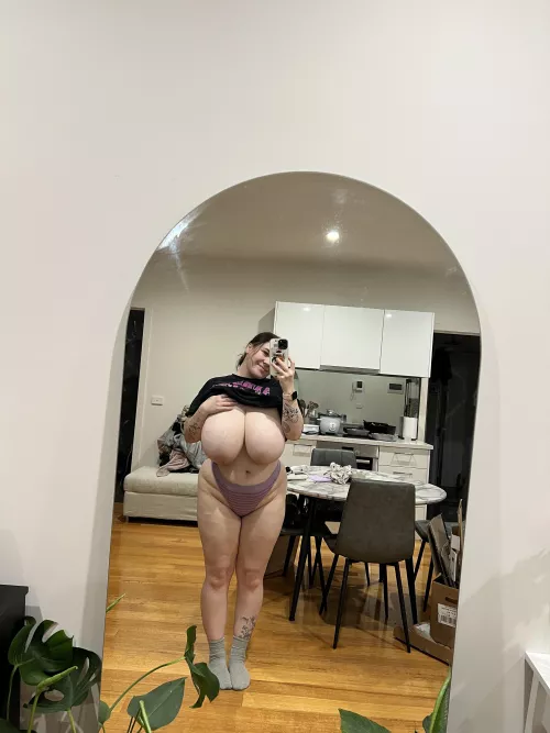 I love my hips so much