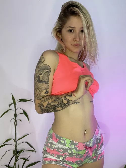 I want someone to talk too :(