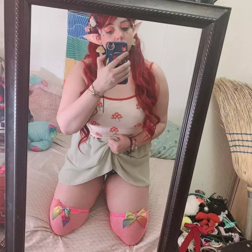 I'm so sexy. I got the curves, baby.