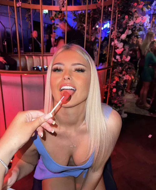 Loves things in her mouth