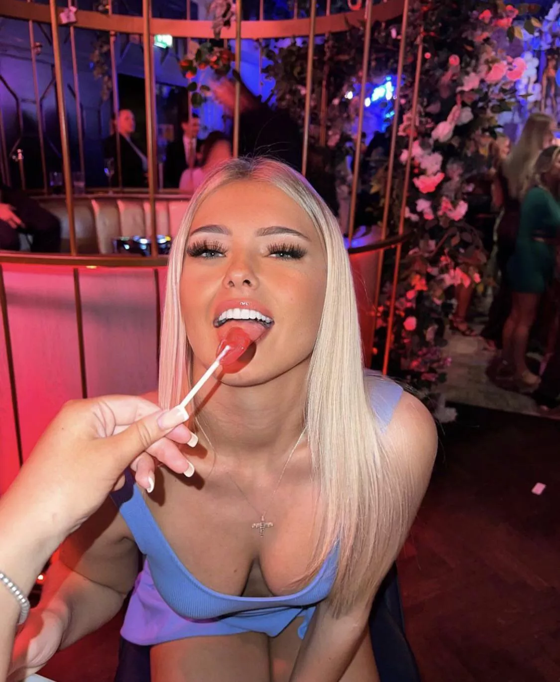 Loves things in her mouth