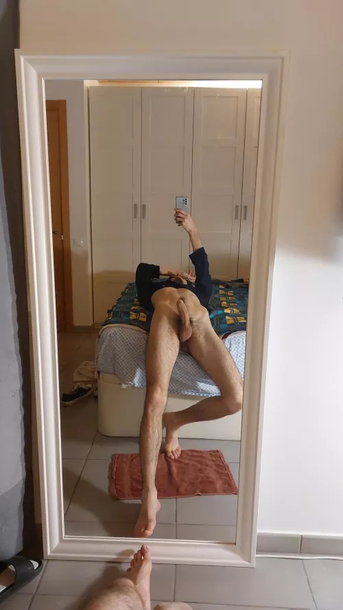 messy room.. who's helping?