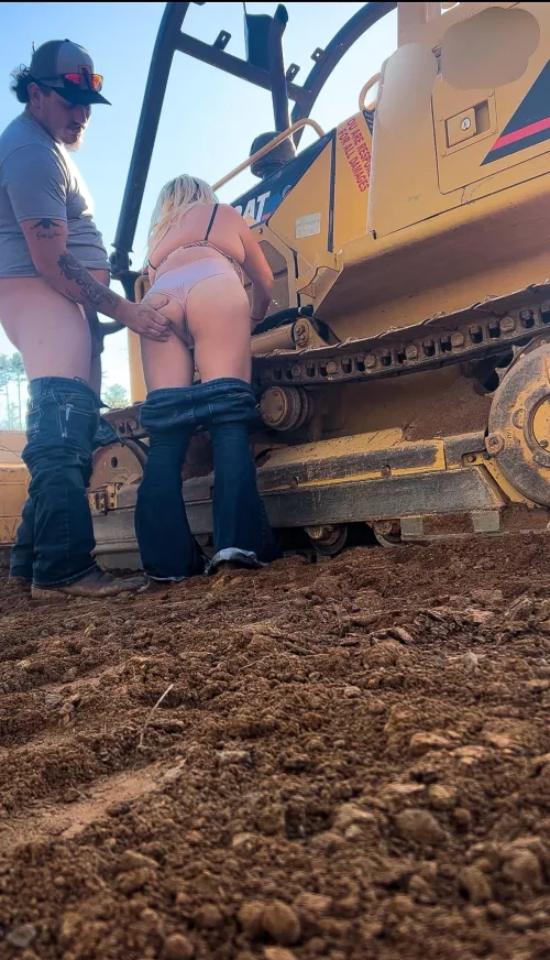 My little slut visited me at the job site! 🥵😈