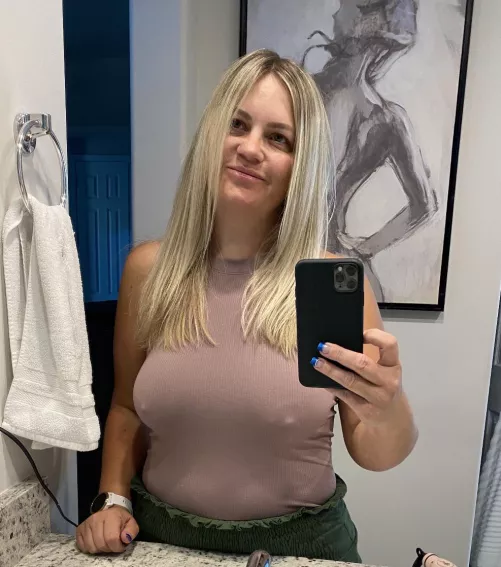 Not only nipples here, but outlined areolas