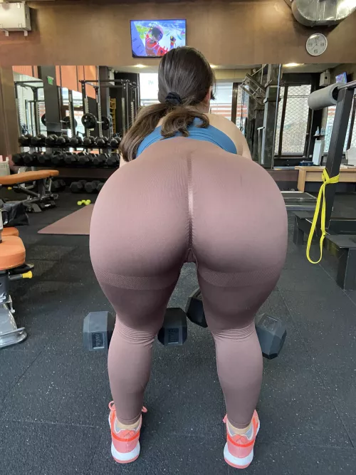 Romanian DL = FAT ASS