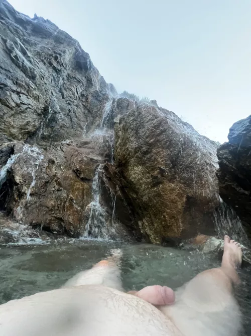 Steamy Hot springs in the mountains