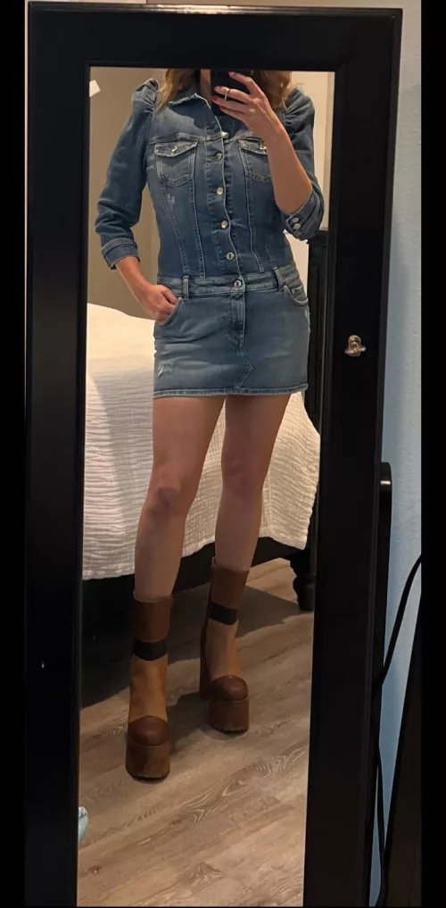 Today's work attire! 💋