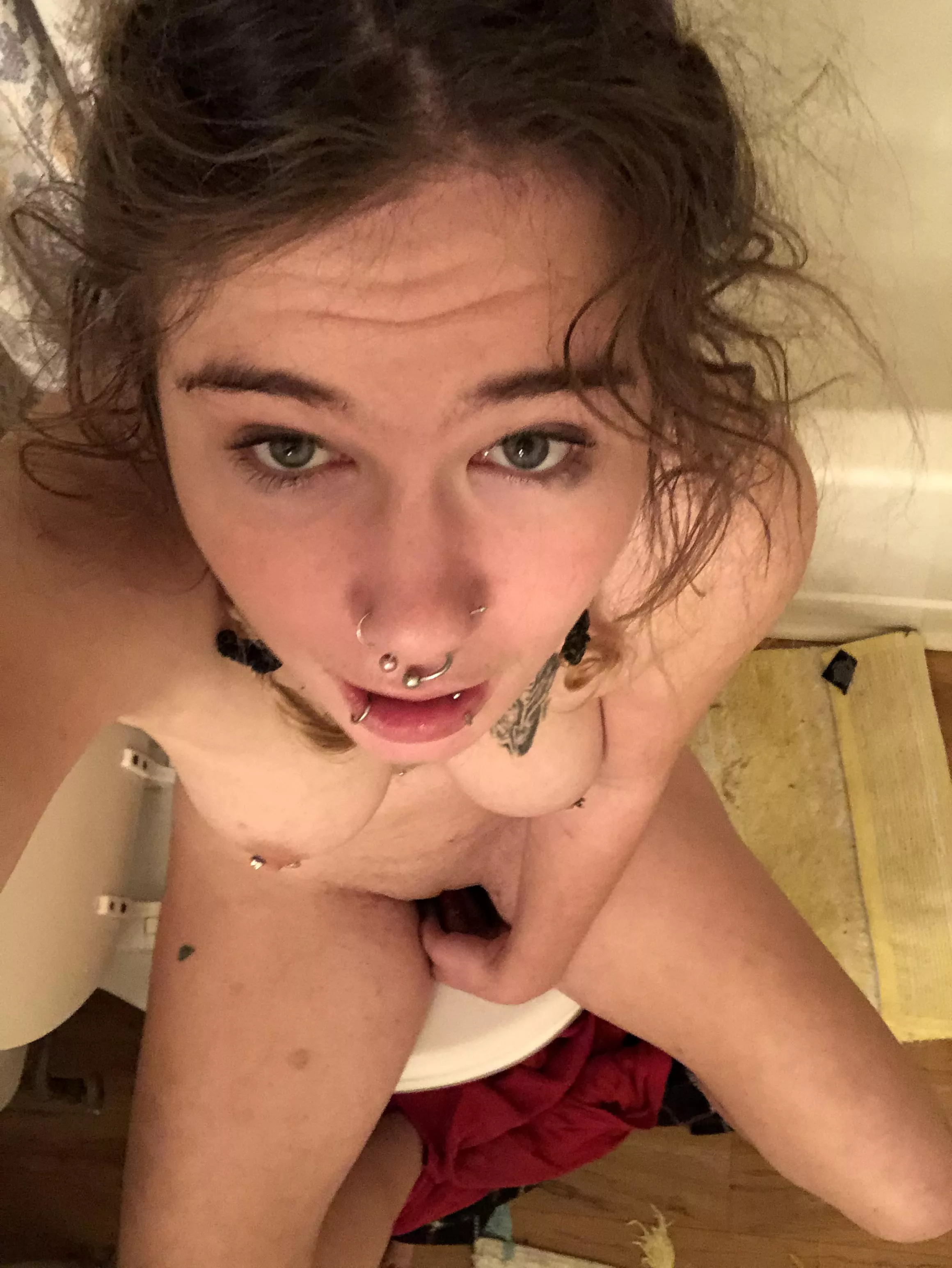 Ur lucky I’m intoxicated my nipples are out 19f