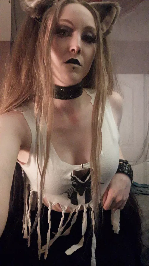 Wanna see me take it off?