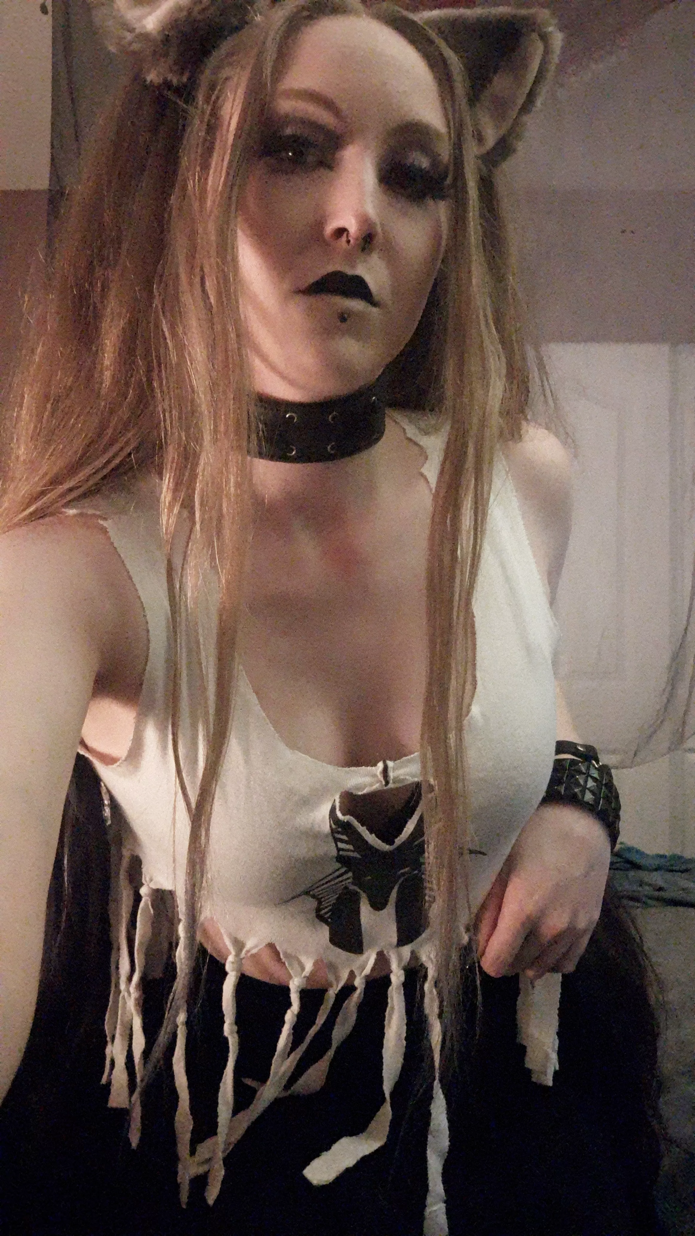 Wanna see me take it off?