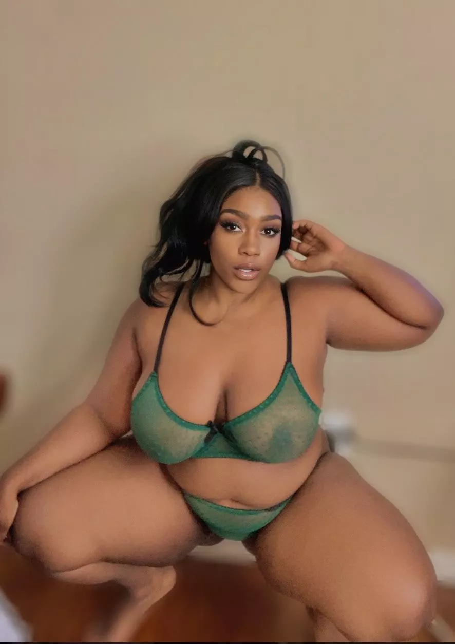 what can I do for u baby??👸🏾💚