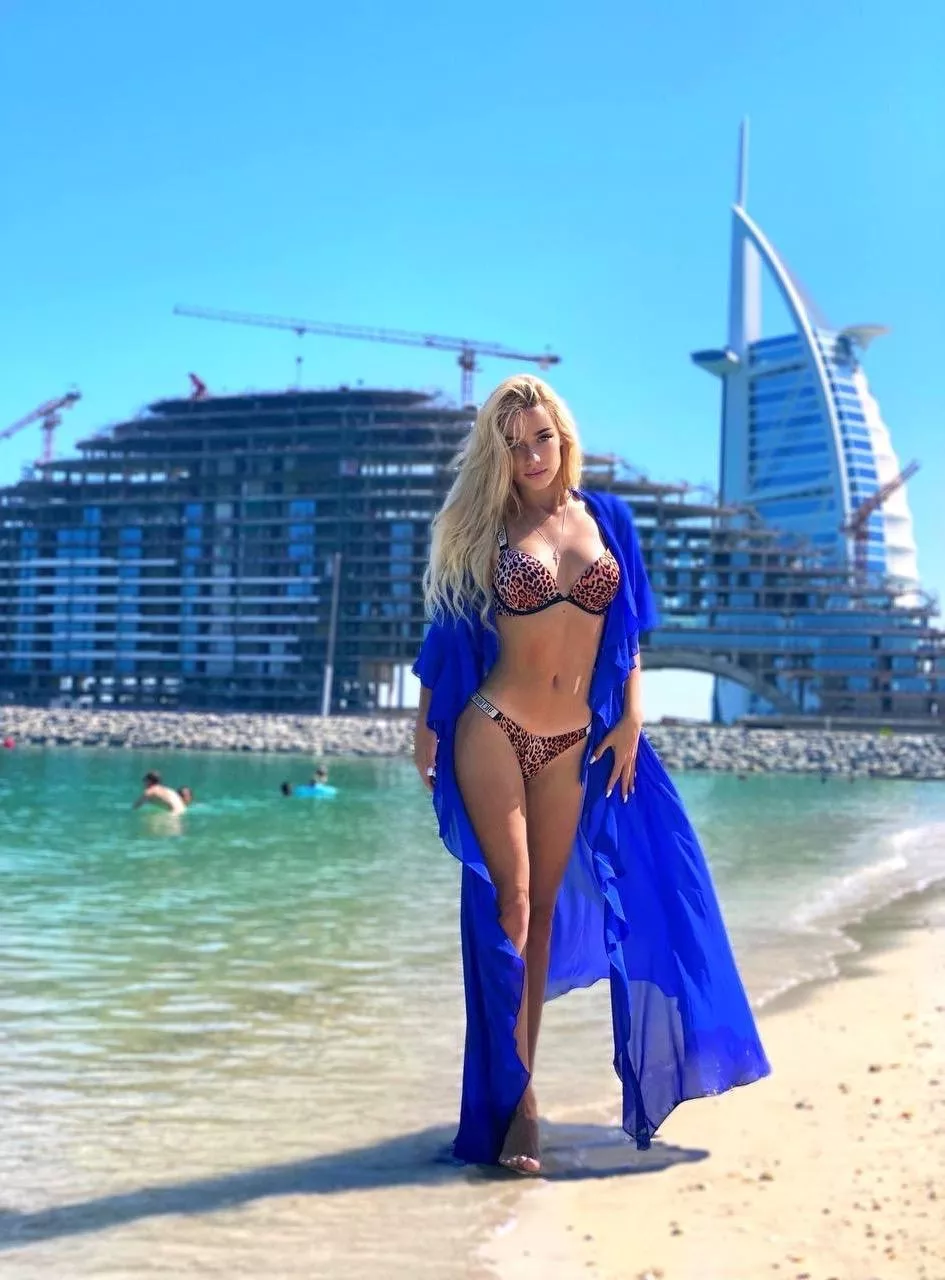 Why bad boys succeed with girls and good guys fail