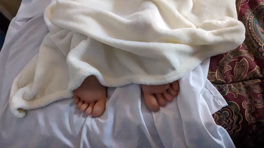 Why does she do this to me? She knows I can't stay! 😭