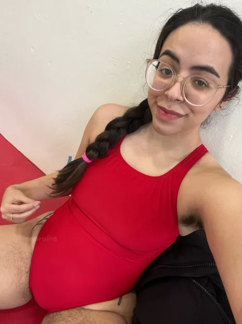 would you let this hairy lifeguard save you? 😘