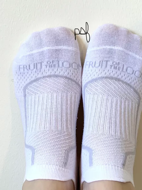 You can see my toes through these socks 😲😜